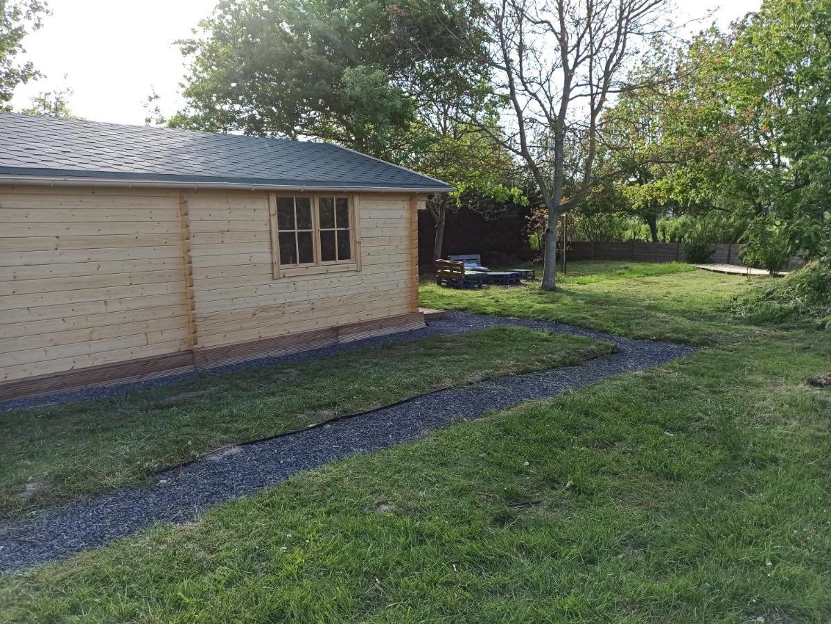 Gite Les Chalets Du Fliers Verton Meubles De Tourisme Classes 2 Etoiles Berck Exterior foto