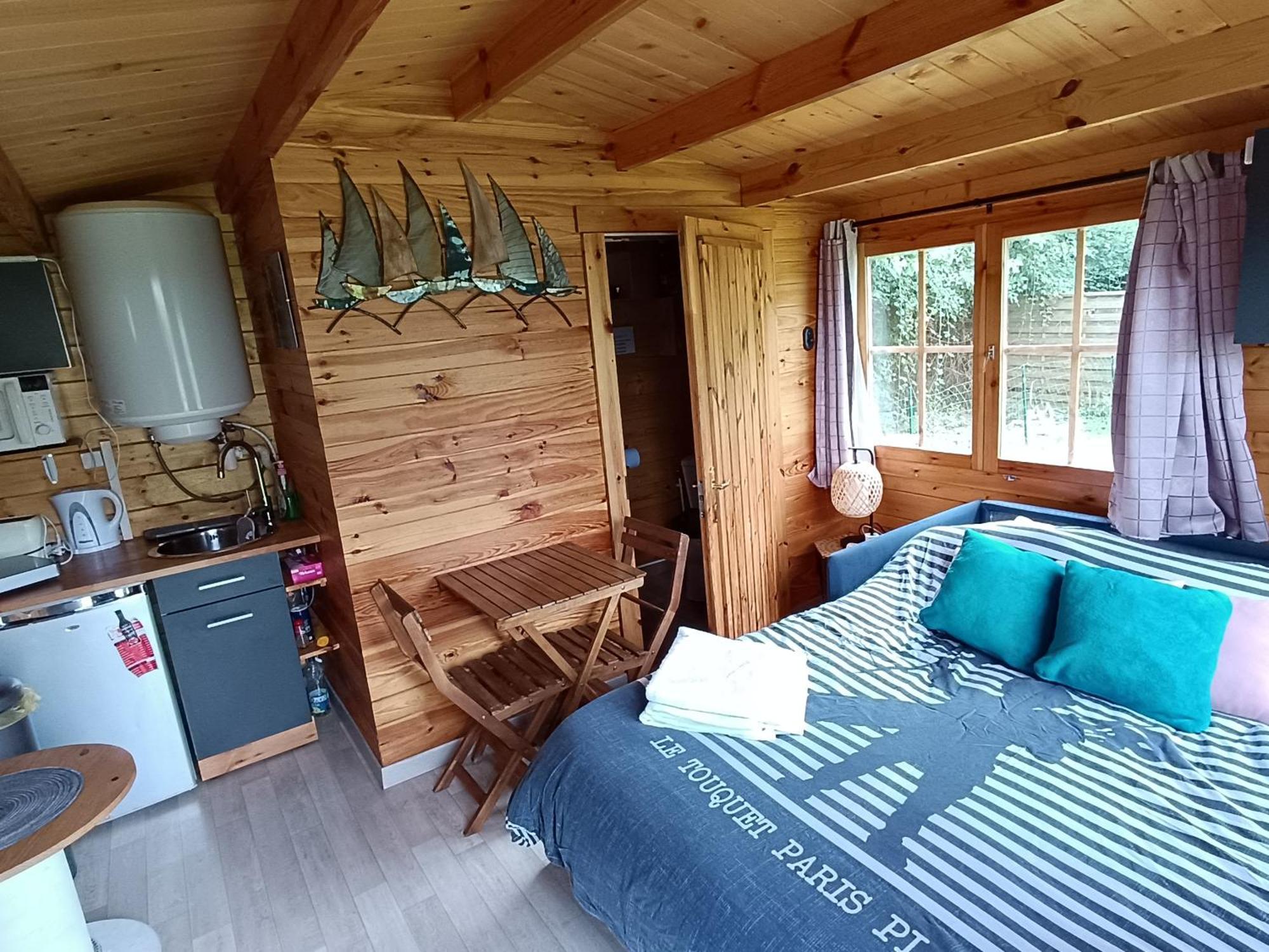 Gite Les Chalets Du Fliers Verton Meubles De Tourisme Classes 2 Etoiles Berck Zimmer foto