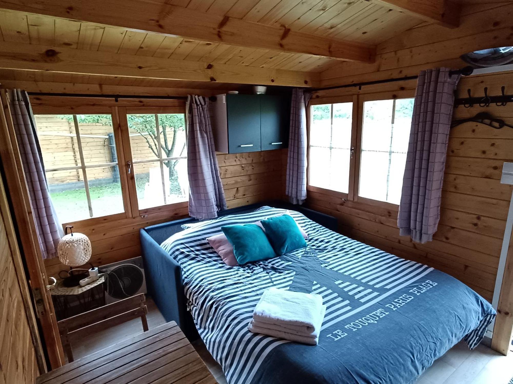 Gite Les Chalets Du Fliers Verton Meubles De Tourisme Classes 2 Etoiles Berck Zimmer foto