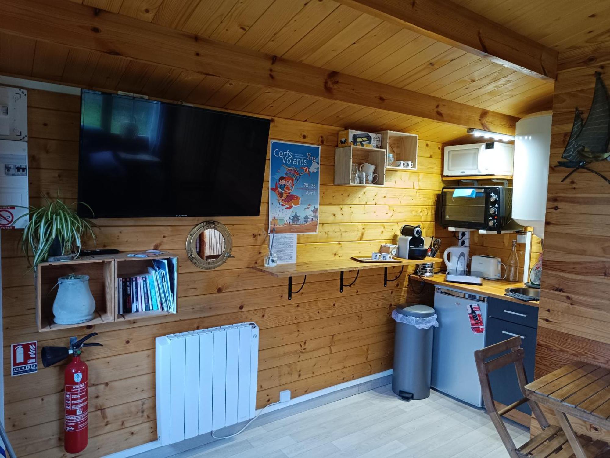 Gite Les Chalets Du Fliers Verton Meubles De Tourisme Classes 2 Etoiles Berck Zimmer foto